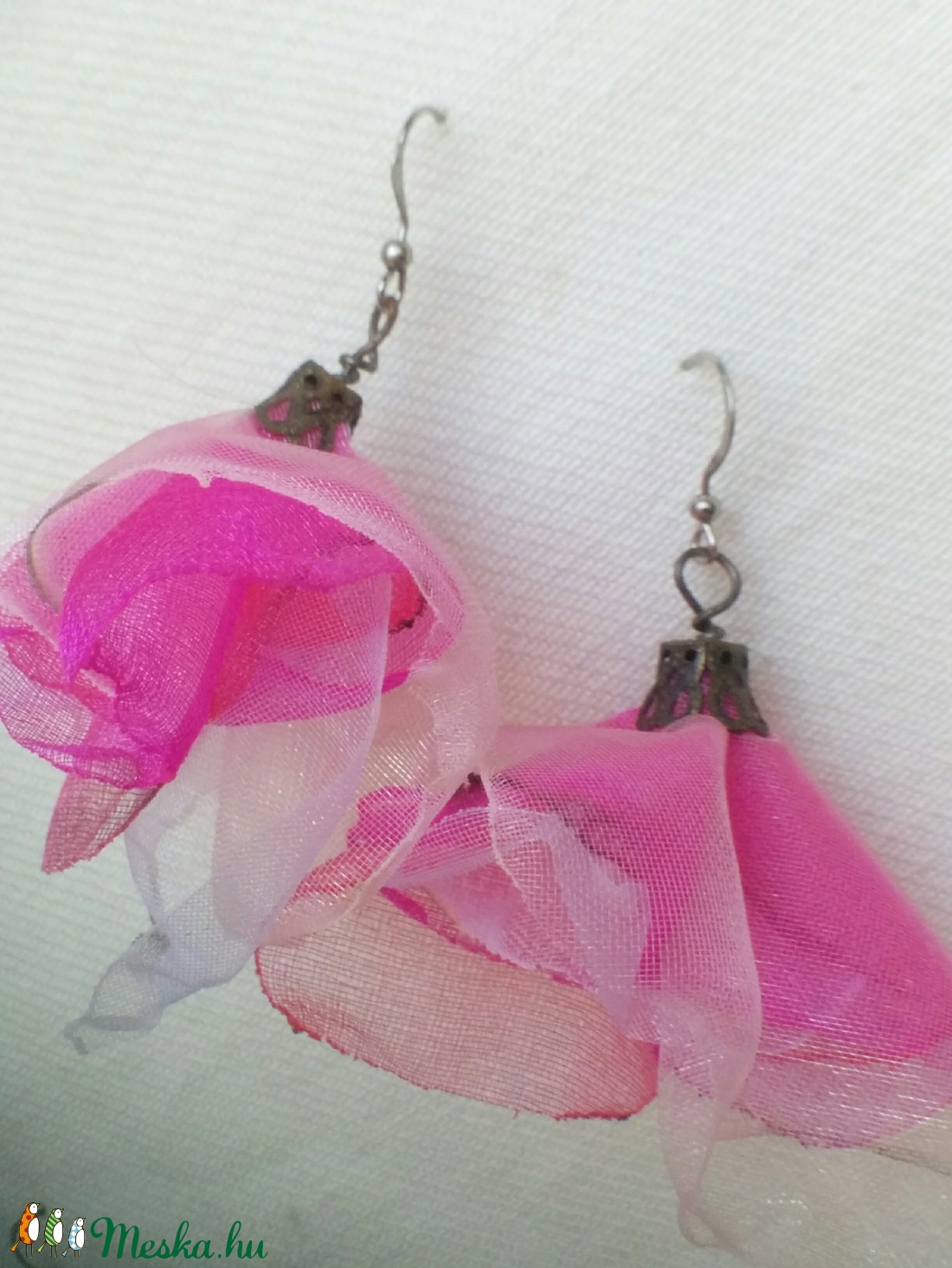 Szellő szárnyán (organza fülbevaló) - ékszer - fülbevaló - lógó fülbevaló - Meska.hu Szellő szárnyán (organza fülbevaló) - ékszer - fülbevaló - lógó fülbevaló - Meska.hu
