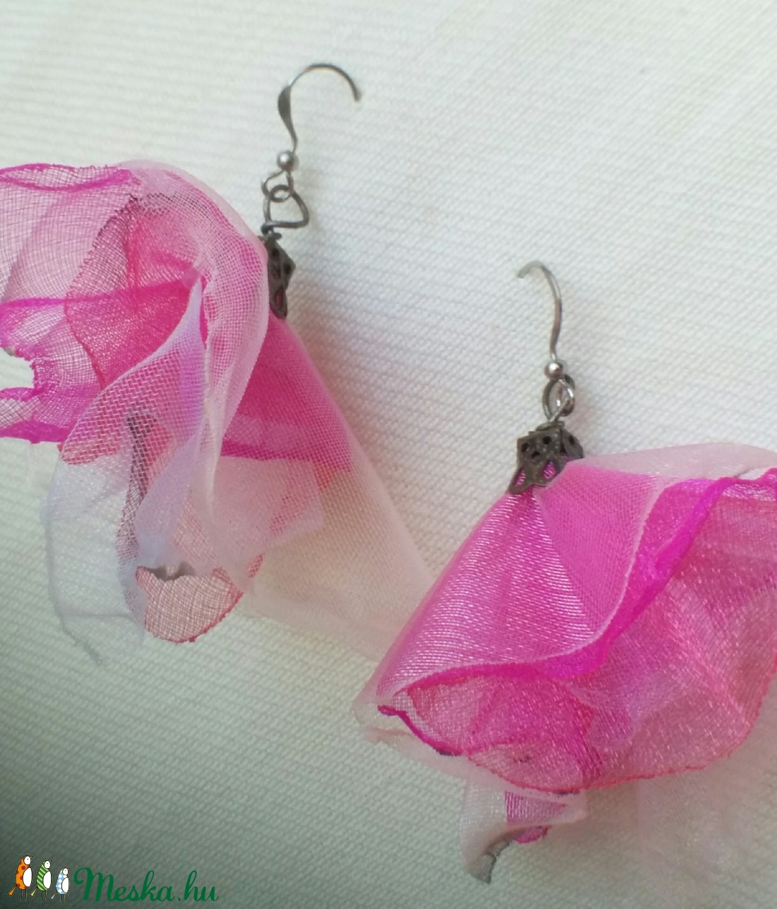Szellő szárnyán (organza fülbevaló) - ékszer - fülbevaló - lógó fülbevaló - Meska.hu Szellő szárnyán (organza fülbevaló) - ékszer - fülbevaló - lógó fülbevaló - Meska.hu
