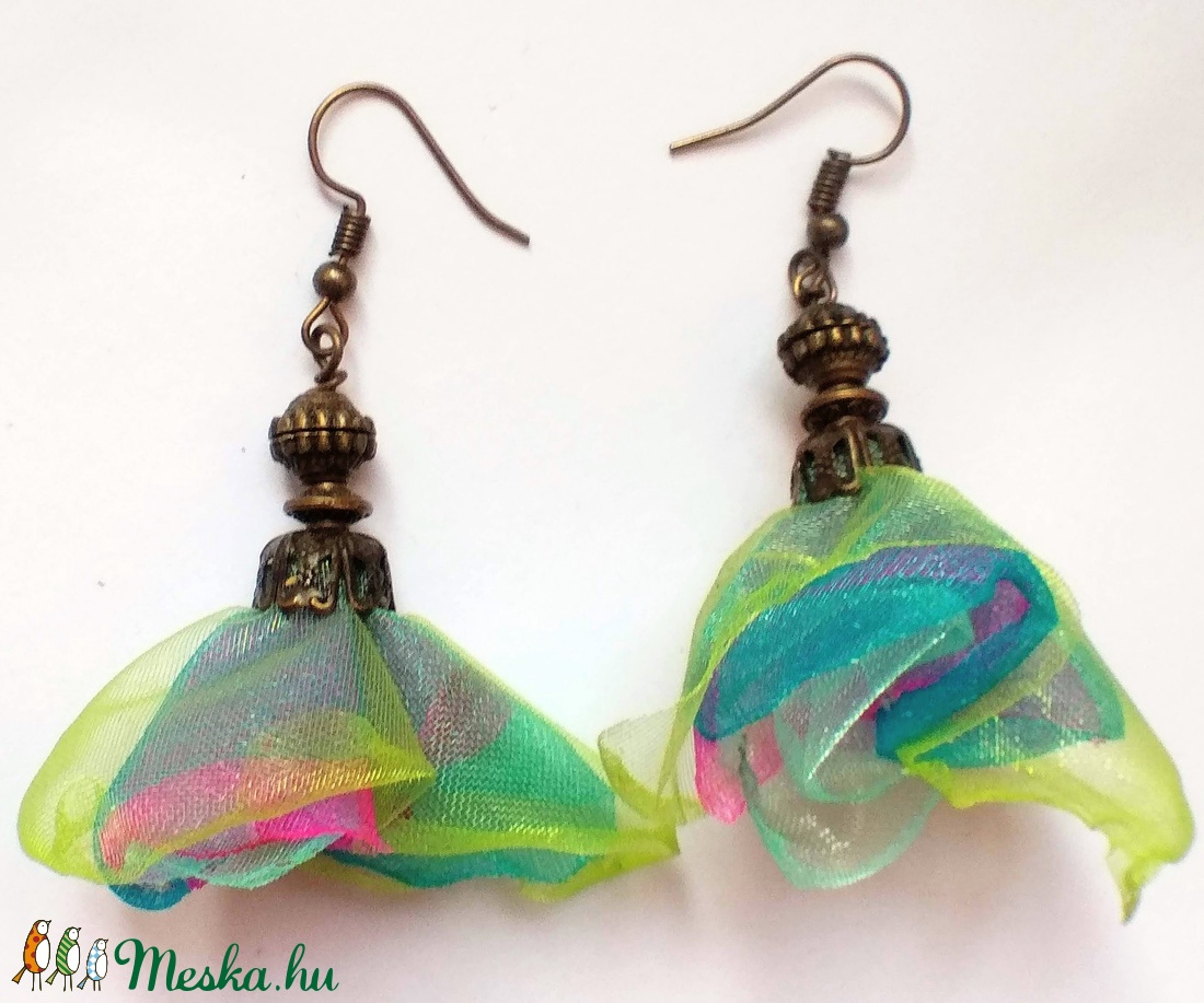 Szellő szárnyán (organza fülbevaló) - ékszer - fülbevaló - lógó fülbevaló - Meska.hu Szellő szárnyán (organza fülbevaló) - ékszer - fülbevaló - lógó fülbevaló - Meska.hu