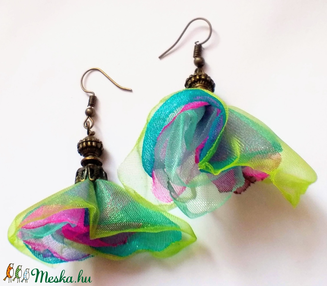 Szellő szárnyán (organza fülbevaló) - ékszer - fülbevaló - lógó fülbevaló - Meska.hu Szellő szárnyán (organza fülbevaló) - ékszer - fülbevaló - lógó fülbevaló - Meska.hu