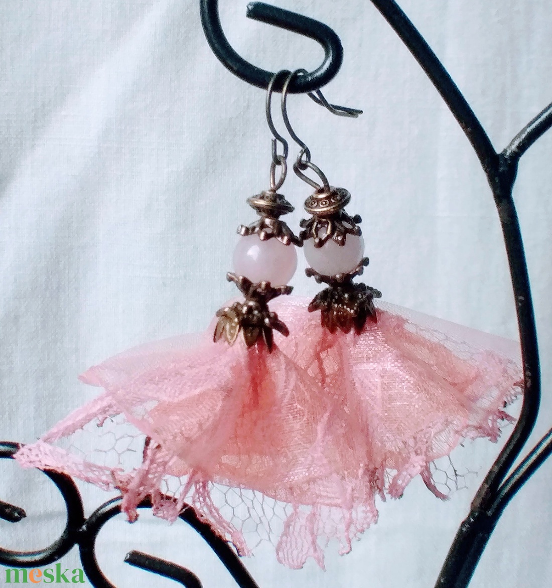 Szellő szárnyán (organza fülbevaló) - ékszer - fülbevaló - lógó fülbevaló - Meska.hu Szellő szárnyán (organza fülbevaló) - ékszer - fülbevaló - lógó fülbevaló - Meska.hu