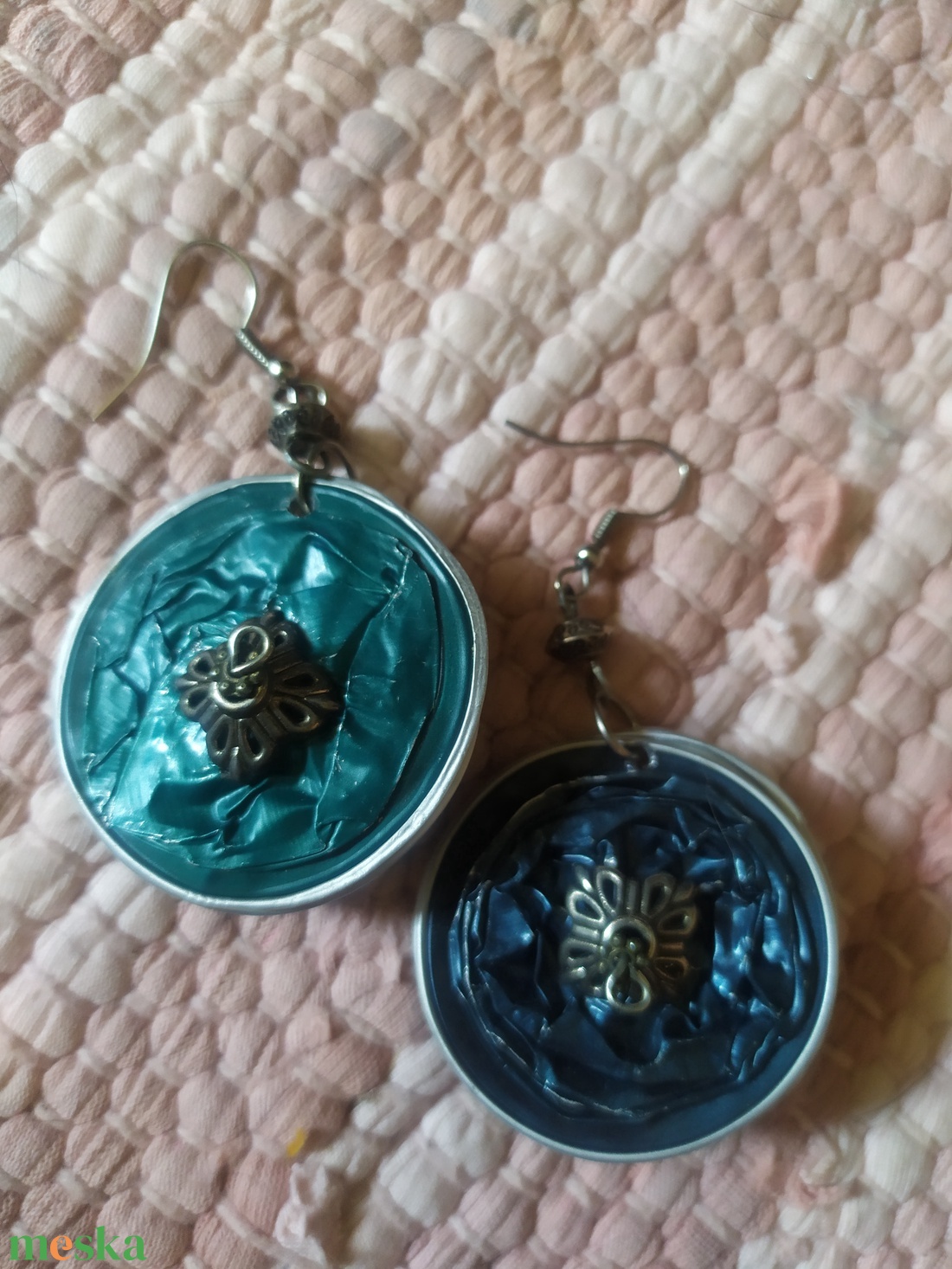 Cup Sula (kapszula fülbevaló) - ékszer - fülbevaló - lógós kerek fülbevaló - Meska.hu