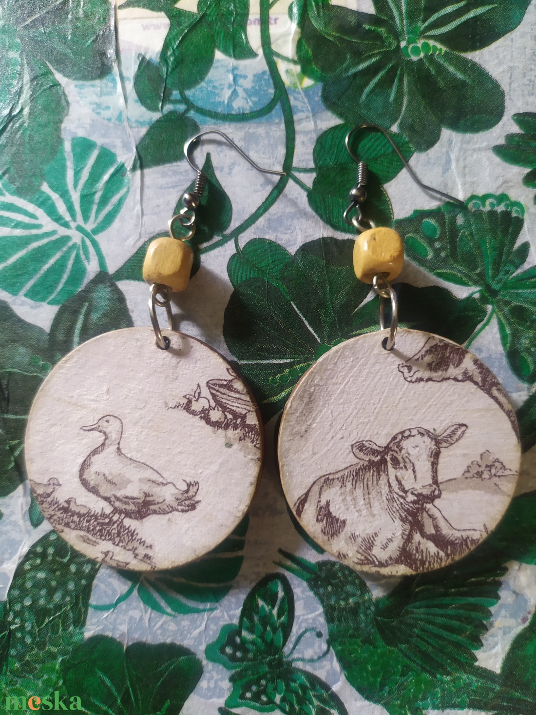 A farm ahol élünk decoupage kerek fülbevaló  - ékszer - fülbevaló - lógós kerek fülbevaló - Meska.hu