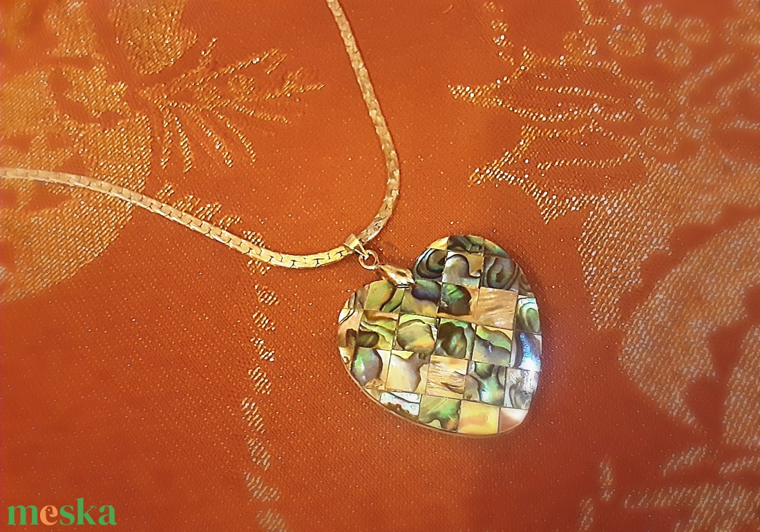 Szív alakú abalone medálos lánc - ékszer - nyaklánc - medálos nyaklánc - Meska.hu