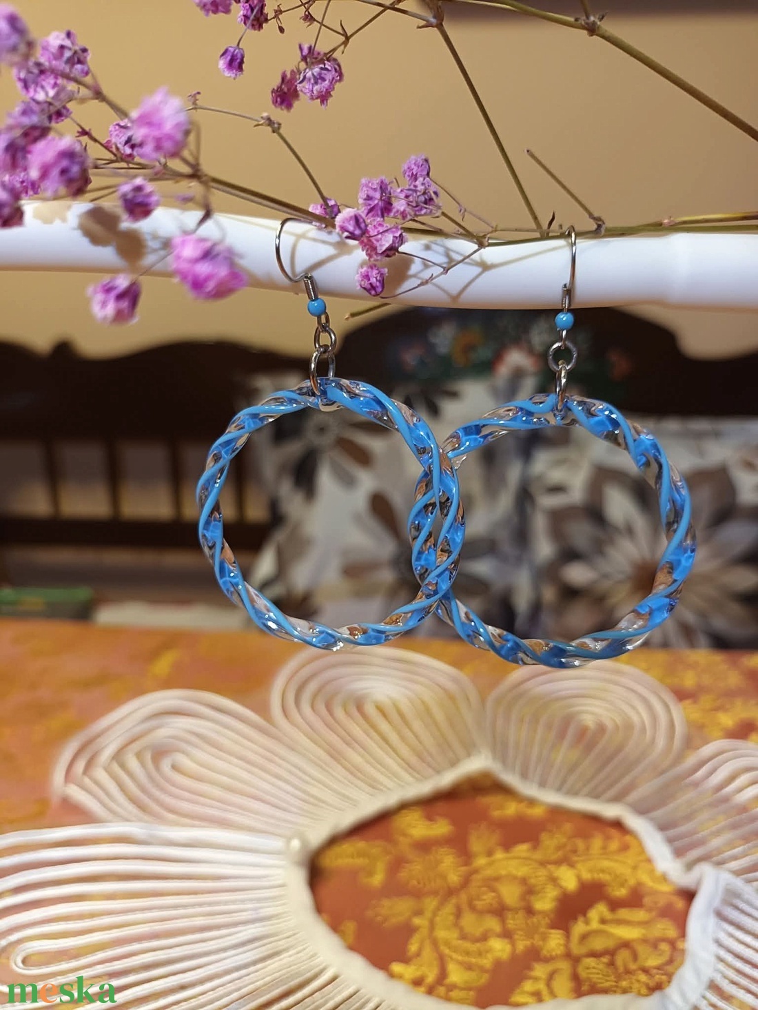 Frida Kahlo fülbevaló - ékszer - fülbevaló - lógós kerek fülbevaló - Meska.hu