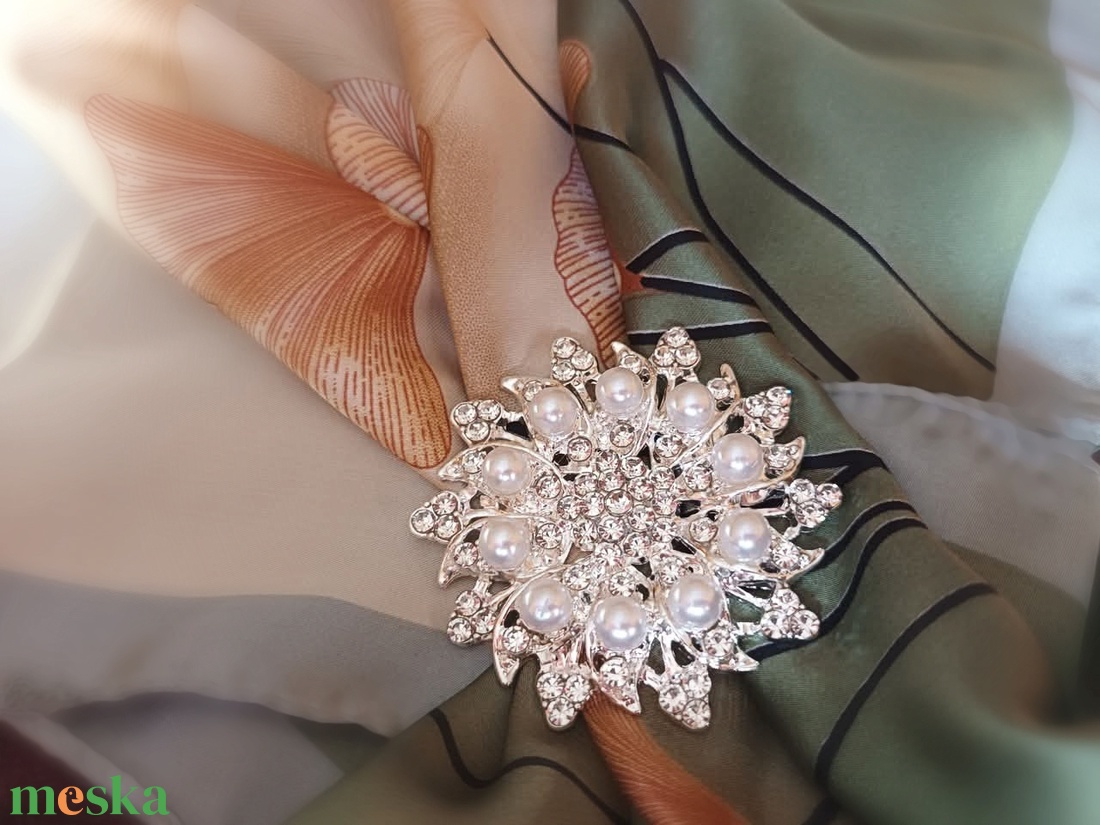 Csillag bross kitűző - ékszer - kitűző és bross - Meska.hu