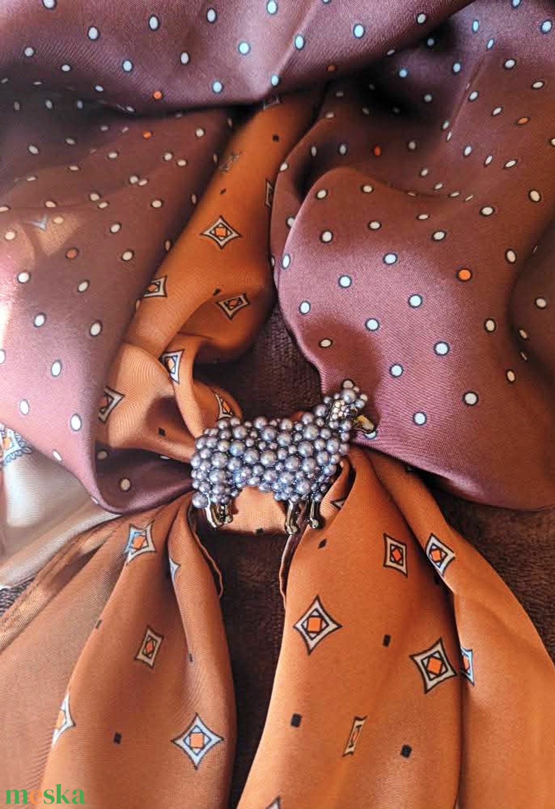 Szürke bárány bross kitűző - ékszer - kitűző és bross - kitűző - Meska.hu Szürke bárány bross kitűző - ékszer - kitűző és bross - kitűző - Meska.hu