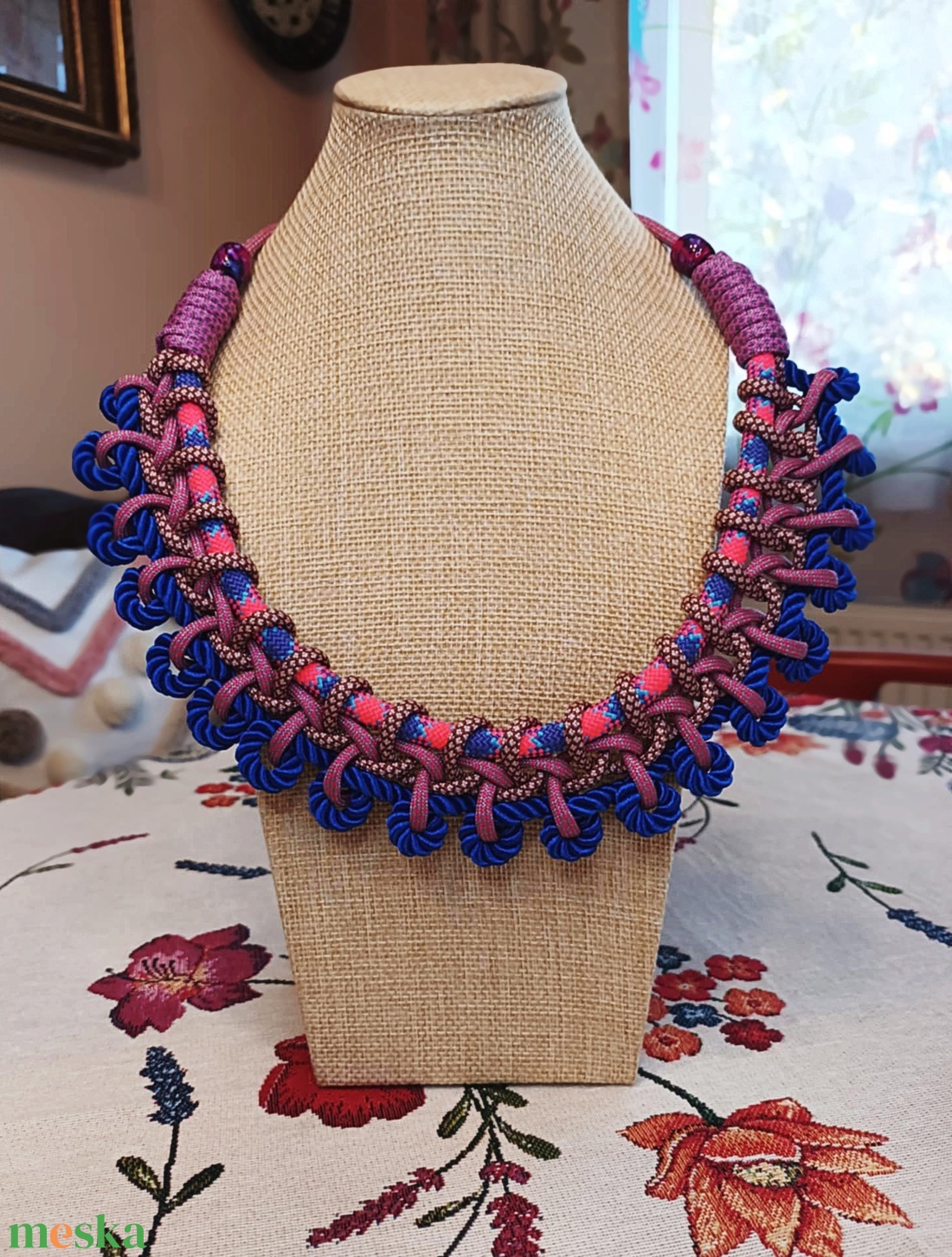 Tűzvirág  népies stílusú zsinóros nyakék - ékszer - nyaklánc - medál nélküli nyaklánc - Meska.hu