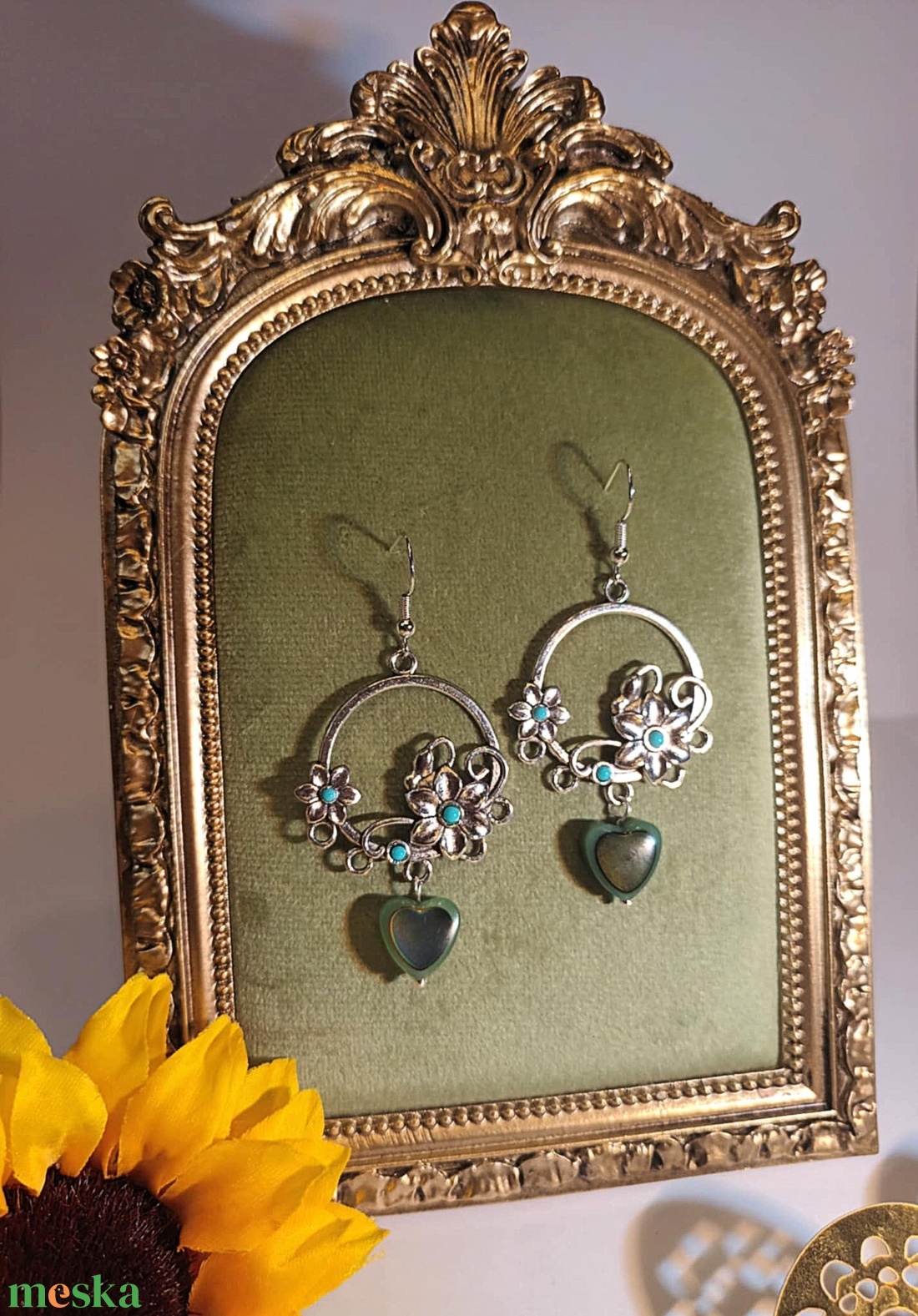 Vadvirágos Fonat fülbevaló szív gyönggyel - ékszer - fülbevaló - lógó fülbevaló - Meska.hu