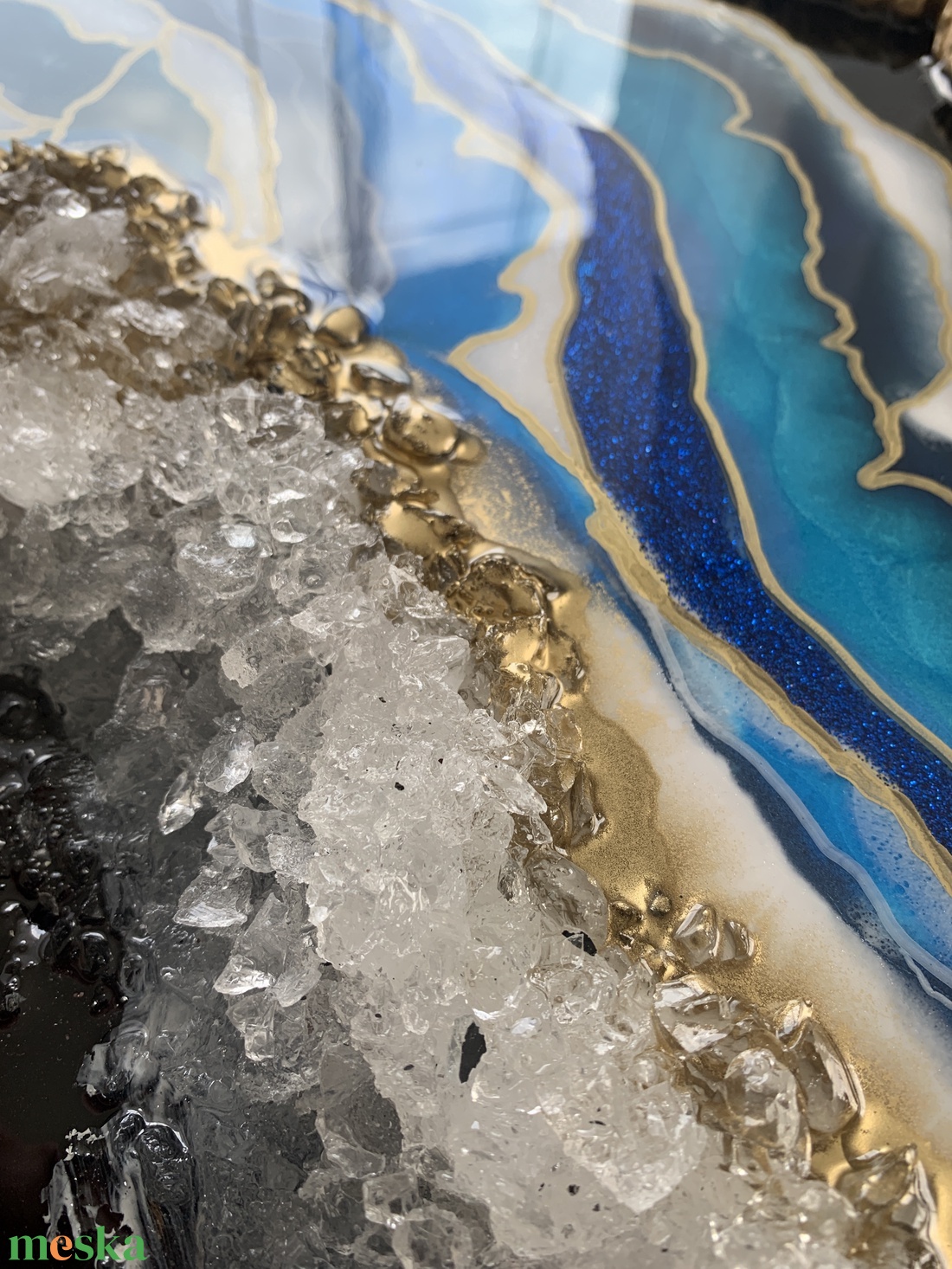 Blue and White 109cm x 67cm Epoxy gyanta egyedi geoda kép hegyikristállyal. - művészet - festmény - festmény vegyes technika - Meska.hu Blue and White 109cm x 67cm Epoxy gyanta egyedi geoda kép hegyikristállyal. - művészet - festmény - festmény vegyes technika - Meska.hu