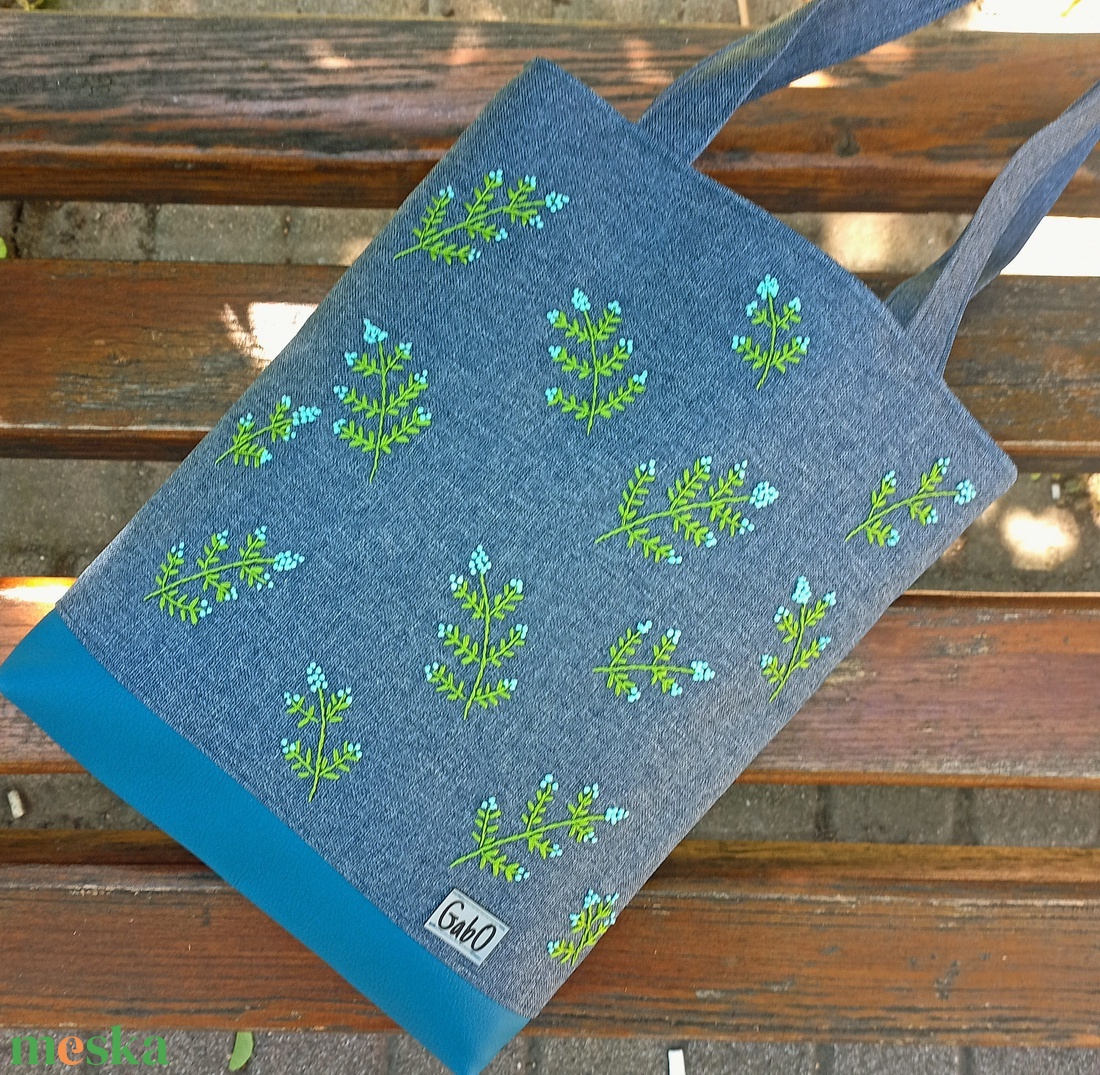GabO hímzett táska szett Nefelejcs, farmerkék (oldaltáska+project bag) - táska & tok - bevásárlás & shopper táska - shopper, textiltáska, szatyor - Meska.hu GabO hímzett táska szett Nefelejcs, farmerkék (oldaltáska+project bag) - táska & tok - bevásárlás & shopper táska - shopper, textiltáska, szatyor - Meska.hu