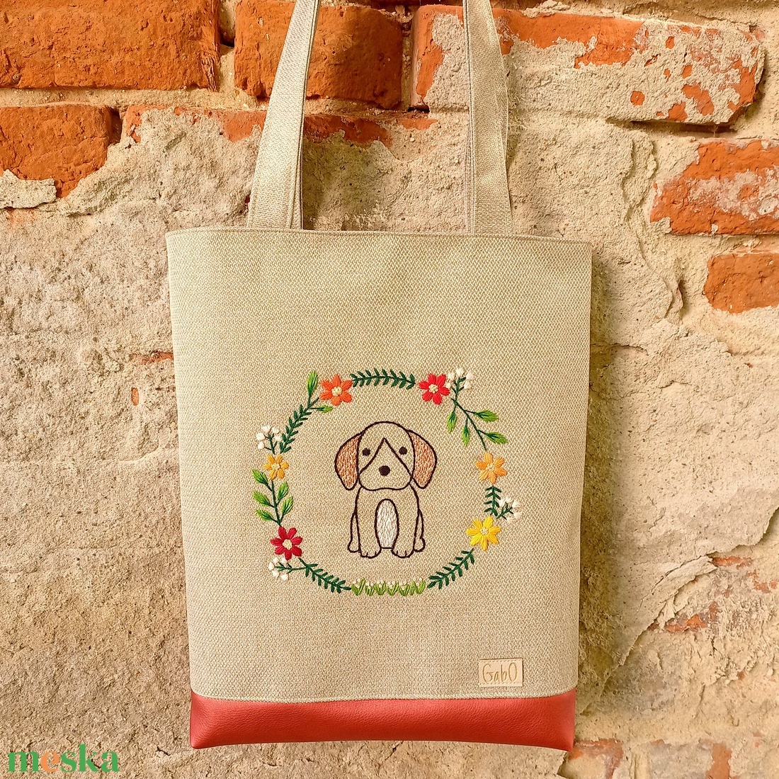 GabO hímzett táska, Kutyus virágokkal - táska & tok - bevásárlás & shopper táska - shopper, textiltáska, szatyor - Meska.hu GabO hímzett táska, Kutyus virágokkal - táska & tok - bevásárlás & shopper táska - shopper, textiltáska, szatyor - Meska.hu