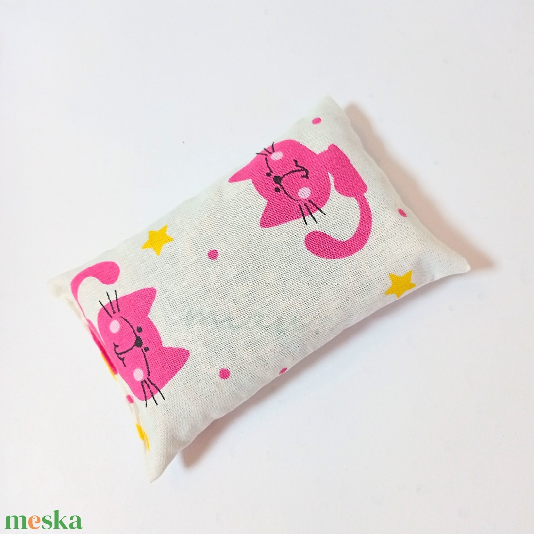 Babzsák oviba, suliba, 10X15cm, fehér, rózsaszín cicás - játék & sport - ovis felszerelés - egyéb ovis kiegészítő - Meska.hu Babzsák oviba, suliba, 10X15cm, fehér, rózsaszín cicás - játék & sport - ovis felszerelés - egyéb ovis kiegészítő - Meska.hu