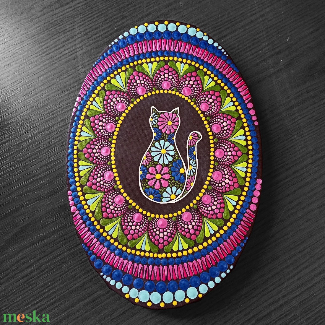Pontozott mandala ovális, cicás - művészet - festmény - festmény vegyes technika - Meska.hu