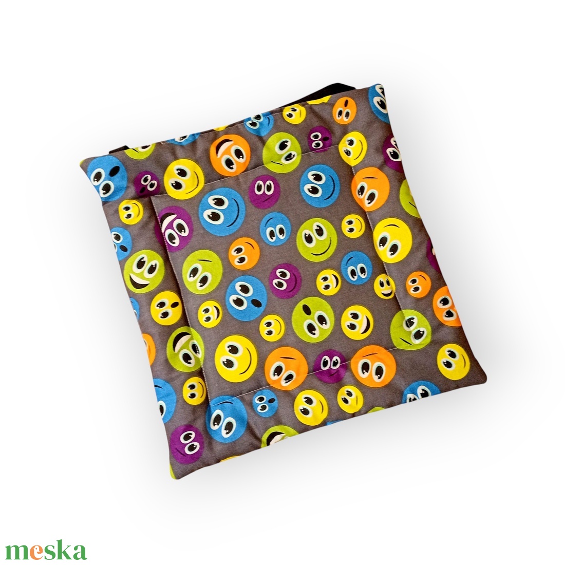 Iskolai ülőpárna székre, Szürke smiley - otthon & életmód - lakástextil - székpárna, huzat - Meska.hu Iskolai ülőpárna székre, Szürke smiley - otthon & életmód - lakástextil - székpárna, huzat - Meska.hu