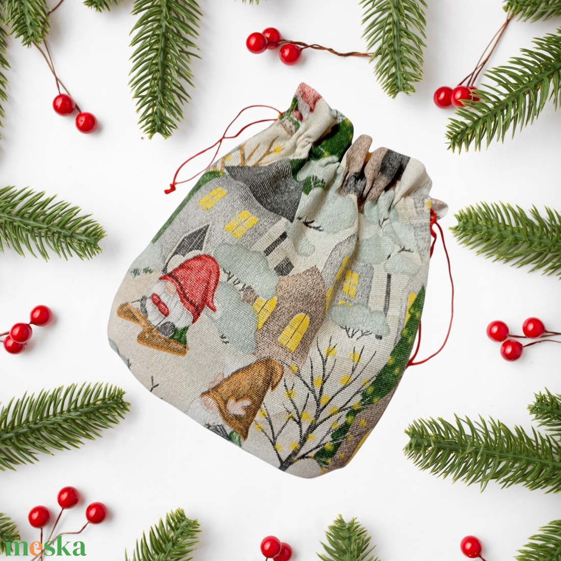 Karácsonyi mintás összehúzható zsákocska - Manós - karácsony - mikulás - mikulás zsák - Meska.hu