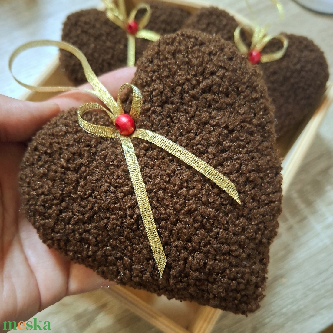 Karácsonyi dísz szett  szívecskék, barna, puha Teddy anyagból, 3db - karácsony - karácsonyi lakásdekoráció - karácsonyfadíszek - Meska.hu