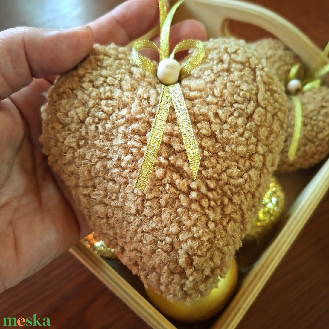 Karácsonyi dísz szett  szívecskék, világosbarna, puha Teddy anyagból, 3db - karácsony - karácsonyi lakásdekoráció - karácsonyfadíszek - Meska.hu