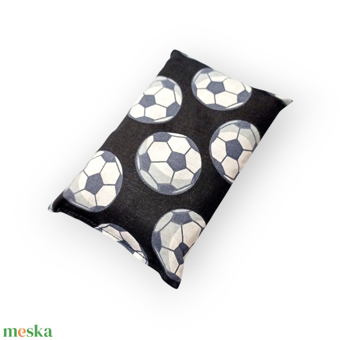 Fekete-fehér focis szett ovi-, sulikezdéshez - játék & sport - ovis felszerelés - egyéb ovis kiegészítő - Meska.hu