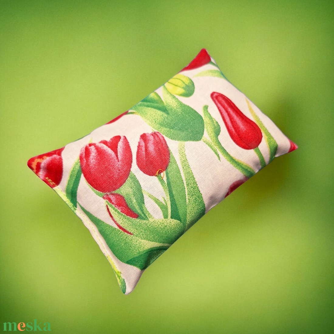 Babzsák 10X15cm, beige alapon piros tulipán - játék & sport - ovis felszerelés - egyéb ovis kiegészítő - Meska.hu