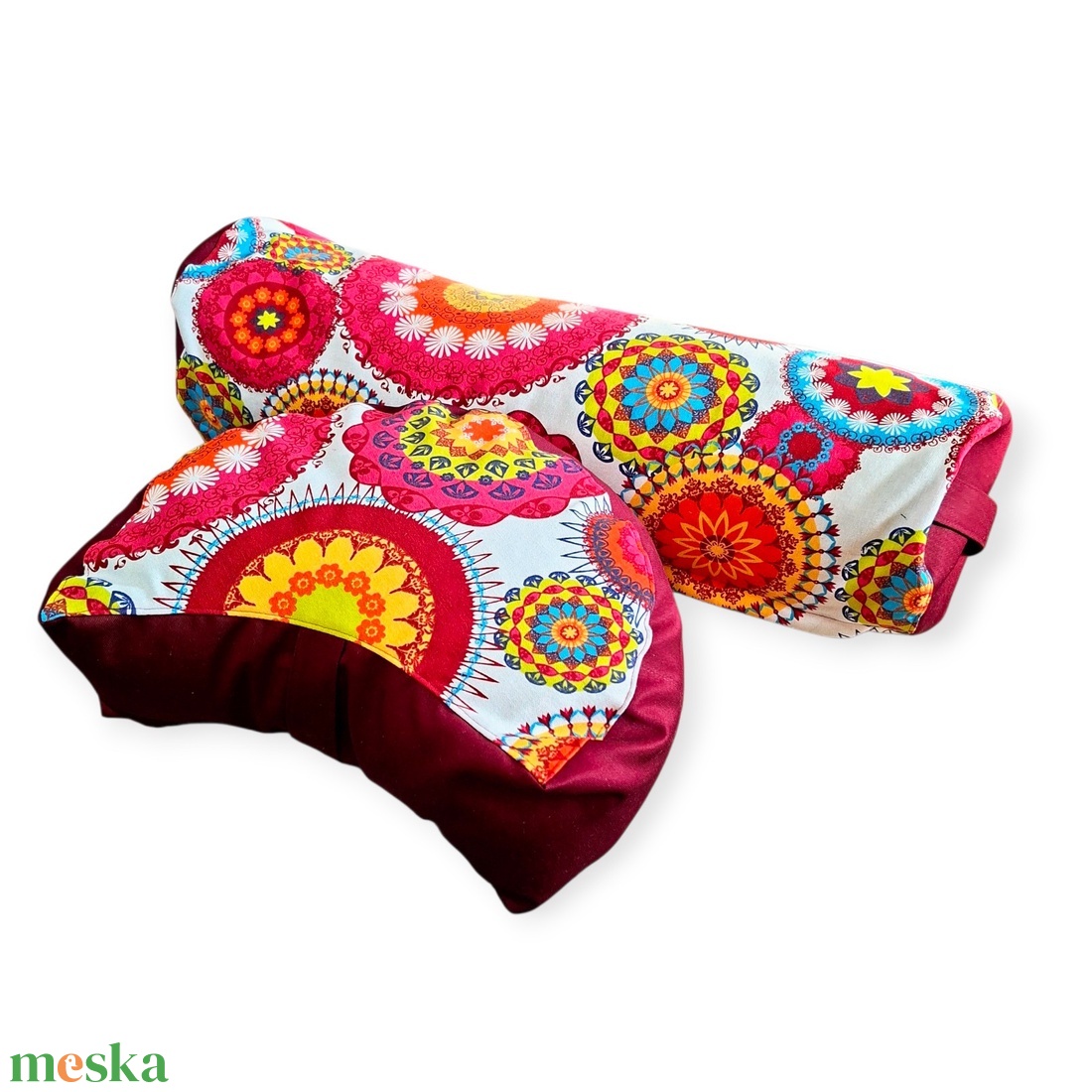 Henger és félhold párna szett tönköly pelyvával töltve, bordó, színes mandalás - játék & sport - sport és kikapcsolódás - jóga, pilates, torna - jógapárna - Meska.hu
