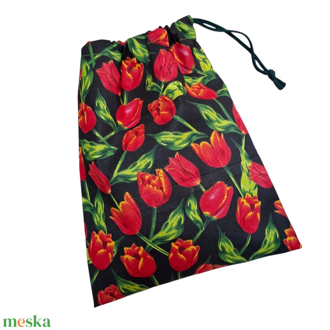 Tisztasági zsák és szalvéta (2db) szett,  oviba, suliba, fekete, piros tulipános - játék & sport - ovis felszerelés - egyéb ovis kiegészítő - Meska.hu