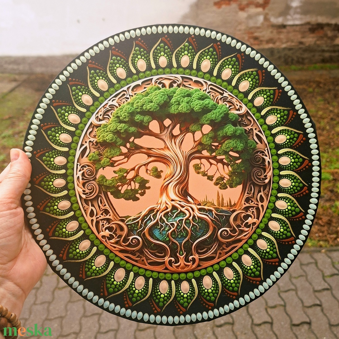 Barna - zöld életfa mandala, 30 cm, fém betéttel � 30 cm - művészet - festmény - festmény vegyes technika - Meska.hu