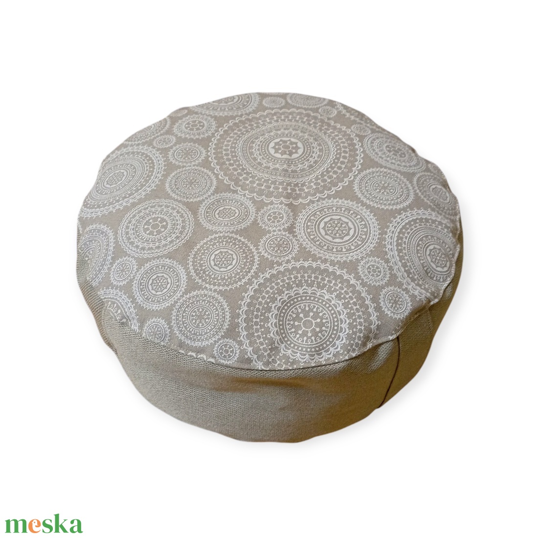 Meditációs, jóga ülőpárna tönköly pelyvával töltve, Bege-fehér, csipke mintás - játék & sport - sport és kikapcsolódás - jóga, pilates, torna - jógapárna - Meska.hu