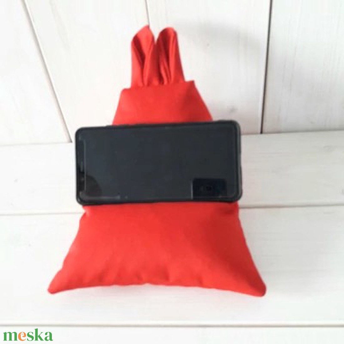 Nyuszifüles mini babzsák mobiltartó piros  - otthon & életmód - tárolás & rendszerezés - asztali telefontartó - Meska.hu