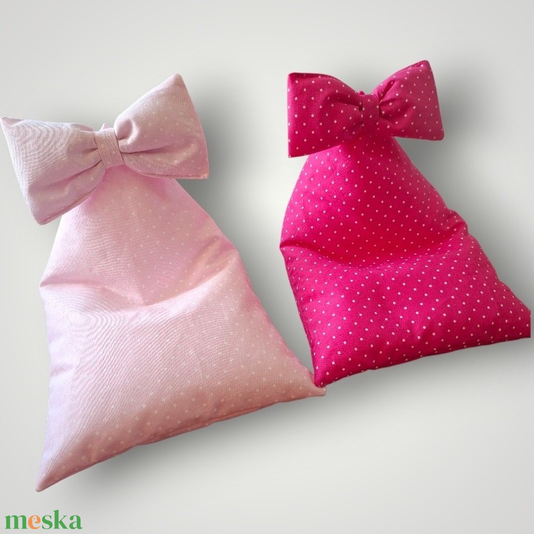 Nyuszifüles mini babzsák mobiltartó halvány pink, pöttyös, masnival - otthon & életmód - tárolás & rendszerezés - asztali telefontartó - Meska.hu