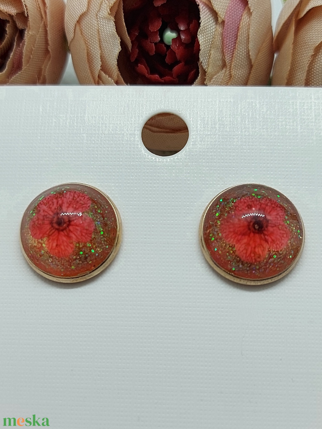 Fülbevaló valódi virágokkal - ékszer - fülbevaló - pötty fülbevaló - Meska.hu Fülbevaló valódi virágokkal - ékszer - fülbevaló - pötty fülbevaló - Meska.hu