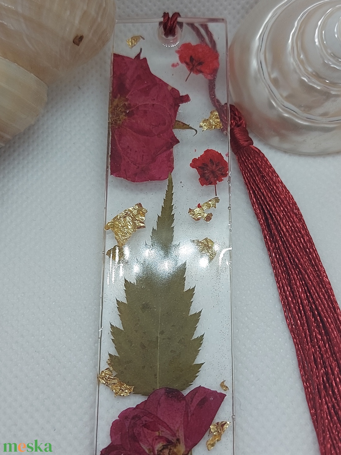 Könyvjelző valódi virágokkal - könyv & zene - könyvjelző - Meska.hu Könyvjelző valódi virágokkal - könyv & zene - könyvjelző - Meska.hu