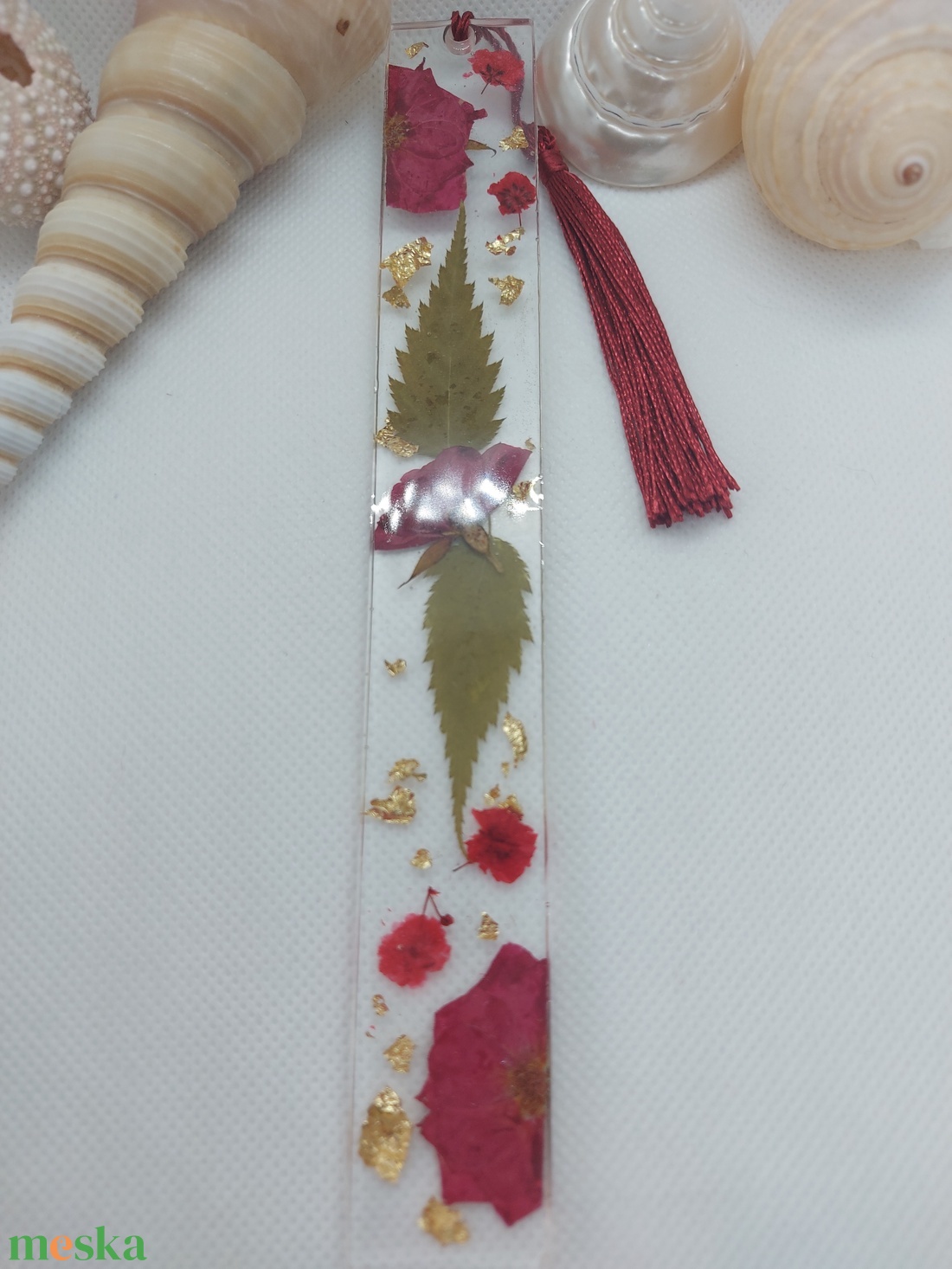 Könyvjelző valódi virágokkal - könyv & zene - könyvjelző - Meska.hu Könyvjelző valódi virágokkal - könyv & zene - könyvjelző - Meska.hu