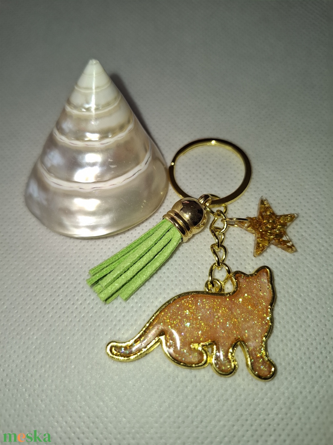Cicás kulcstartó - táska & tok - kulcstartó & táskadísz - kulcstartó - Meska.hu