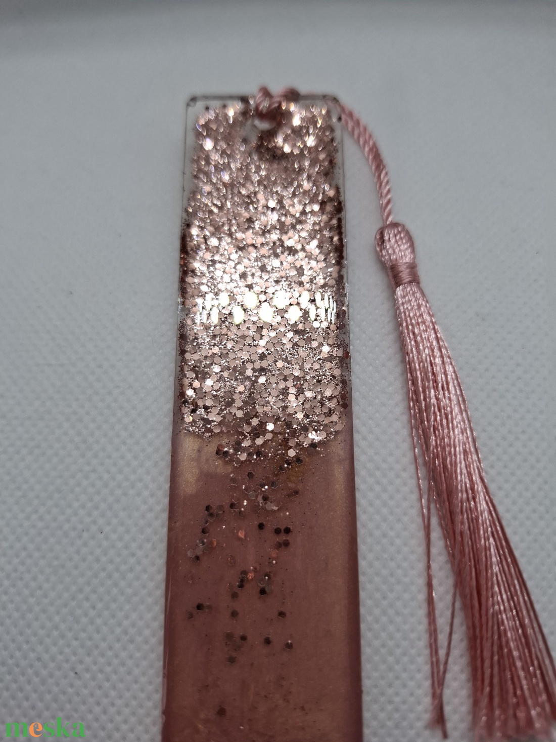 Rózsaarany (rose gold) műgyanta könyvjelző  - könyv & zene - könyvjelző - Meska.hu