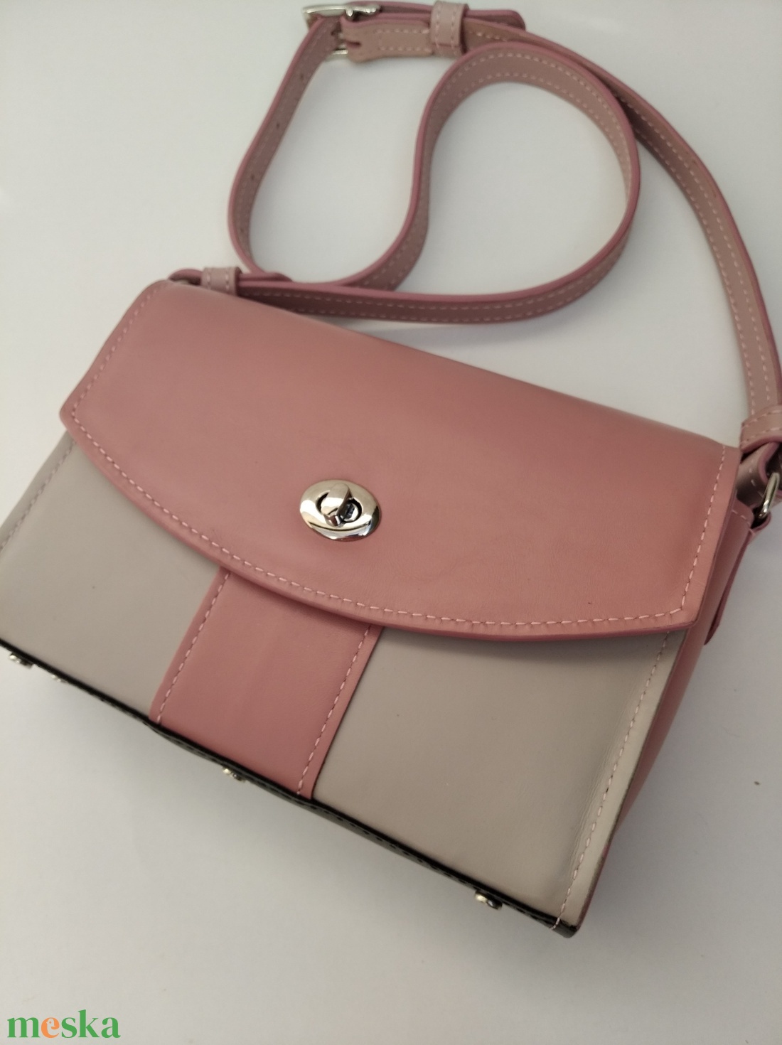 Mette Marha-borjúbőr crossbody - táska & tok - kézitáska & válltáska - válltáska - Meska.hu