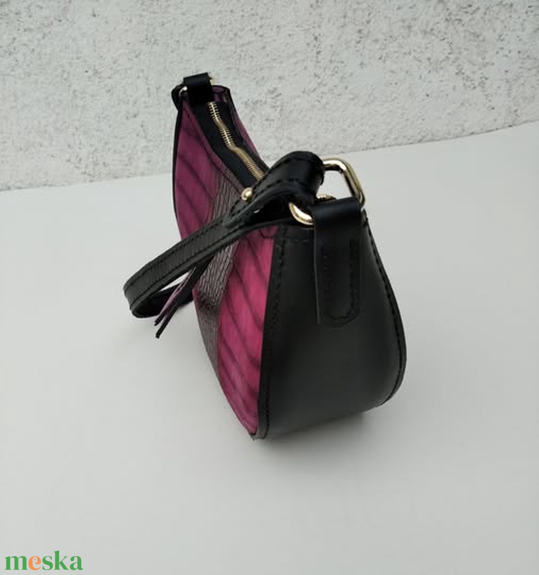 marhabőr félhold táska - táska & tok - kézitáska & válltáska - válltáska - Meska.hu