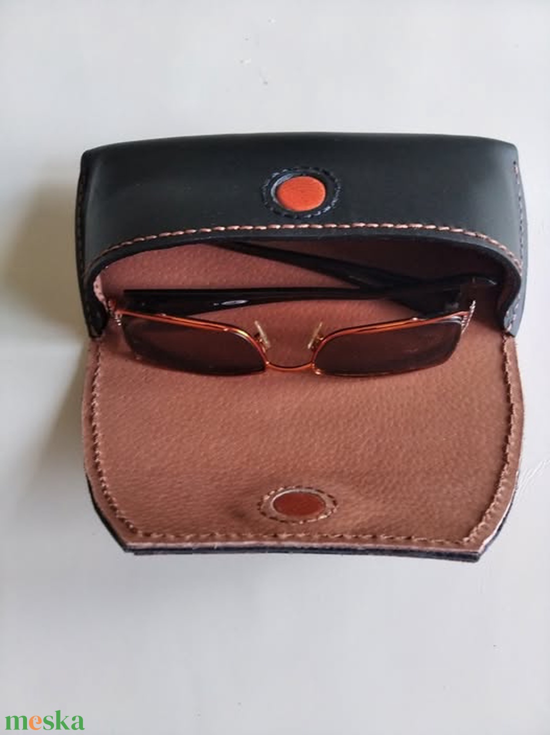 bőr szemüvegtartó tok - táska & tok - pénztárca & más tok - szemüvegtok - Meska.hu