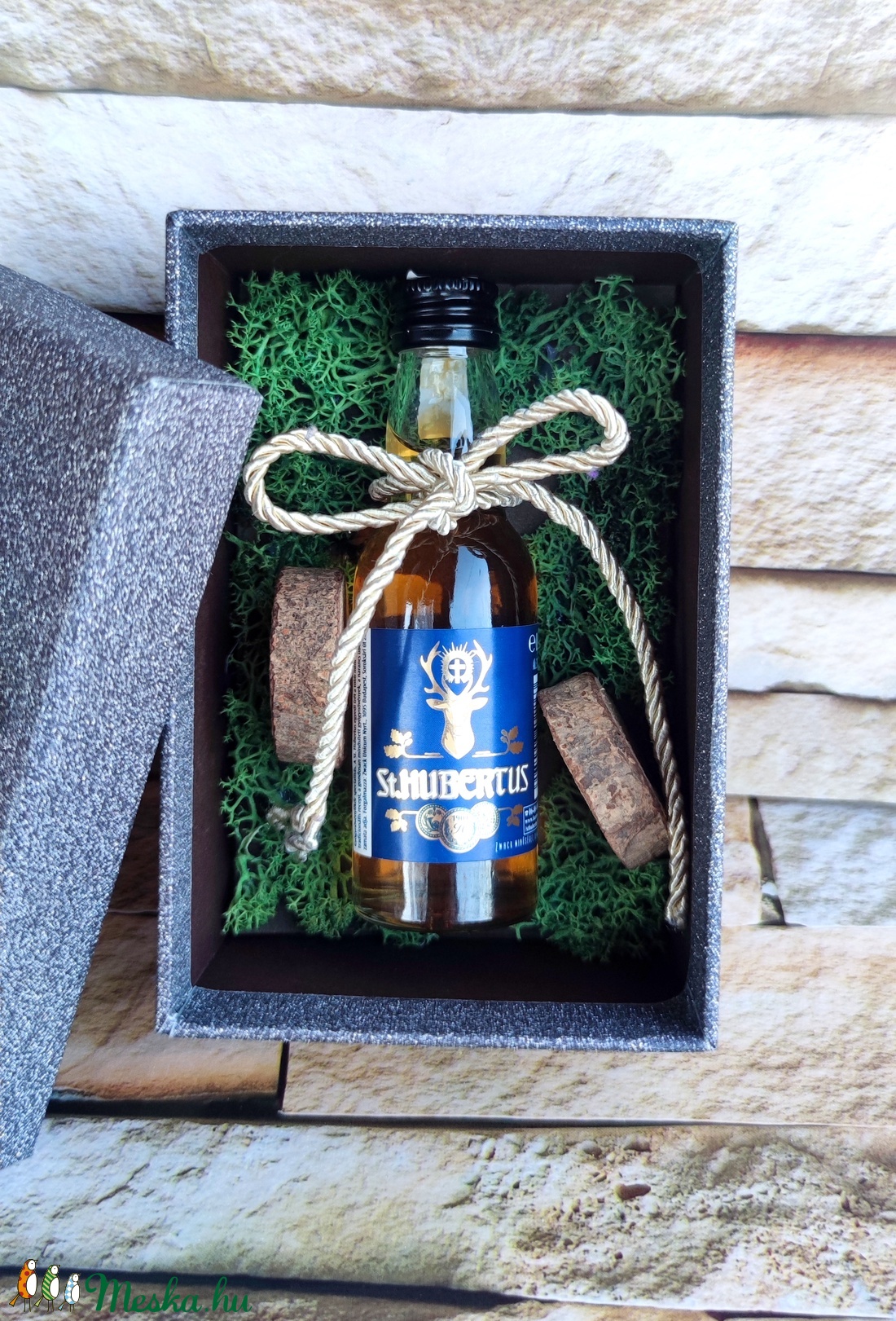 Valentin napi ajándék pasiknak - St. Hubertus - élelmiszer - alkoholos italok - Meska.hu Valentin napi ajándék pasiknak - St. Hubertus - élelmiszer - alkoholos italok - Meska.hu