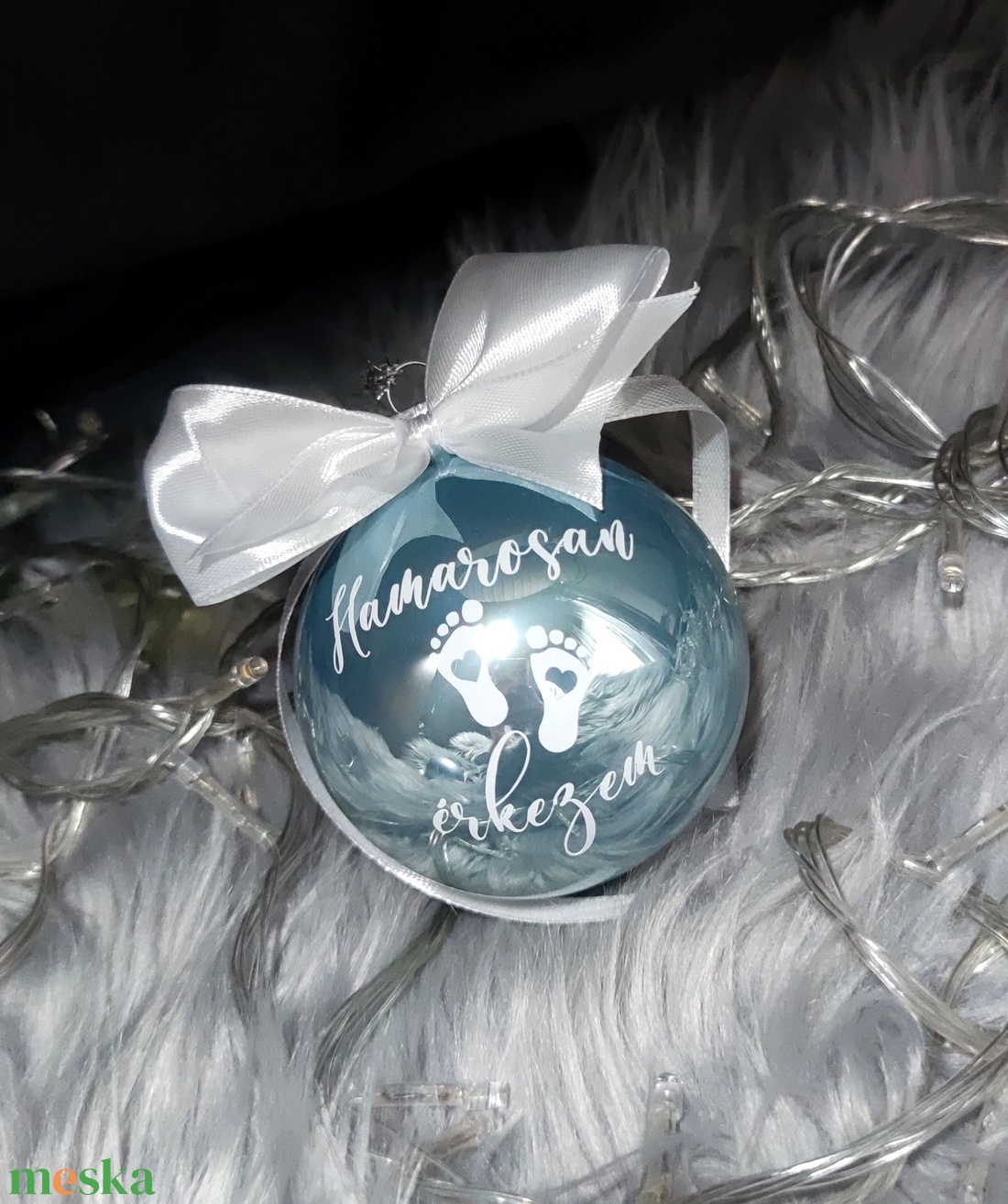 Babaváró üveg gömb (fiús, fényes) - karácsony - karácsonyi lakásdekoráció - karácsonyfadíszek - Meska.hu