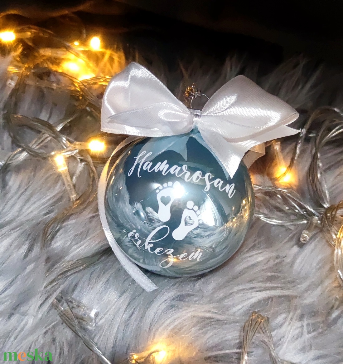 Babaváró üveg gömb (fiús, fényes) - karácsony - karácsonyi lakásdekoráció - karácsonyfadíszek - Meska.hu