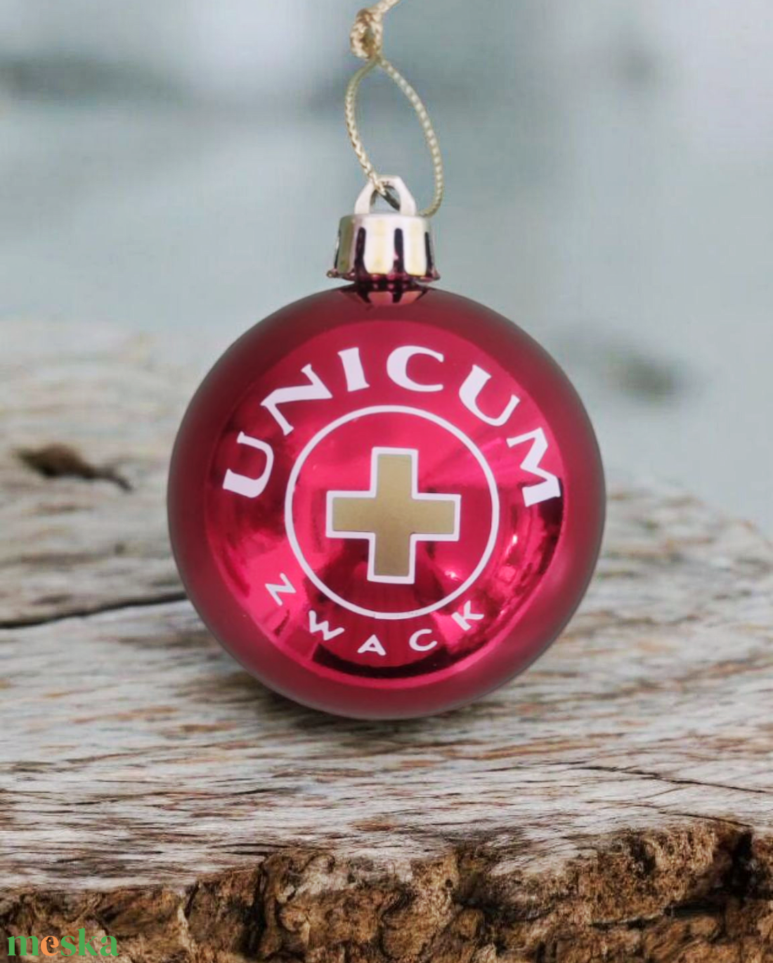 Karácsonyi gömb fenyődísz (piros unicum) - karácsony - karácsonyi lakásdekoráció - karácsonyfadíszek - Meska.hu