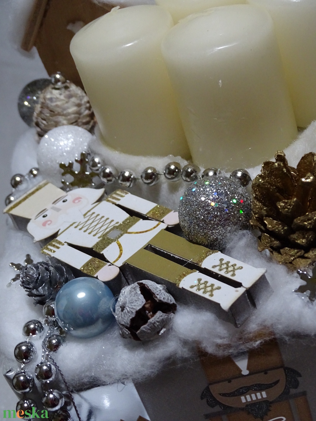DIÓTÖRŐ arany,ezüst ünnepi színekben adventi asztaldísz,box - karácsony - adventi díszek - adventi asztaldísz - Meska.hu DIÓTÖRŐ arany,ezüst ünnepi színekben adventi asztaldísz,box - karácsony - adventi díszek - adventi asztaldísz - Meska.hu