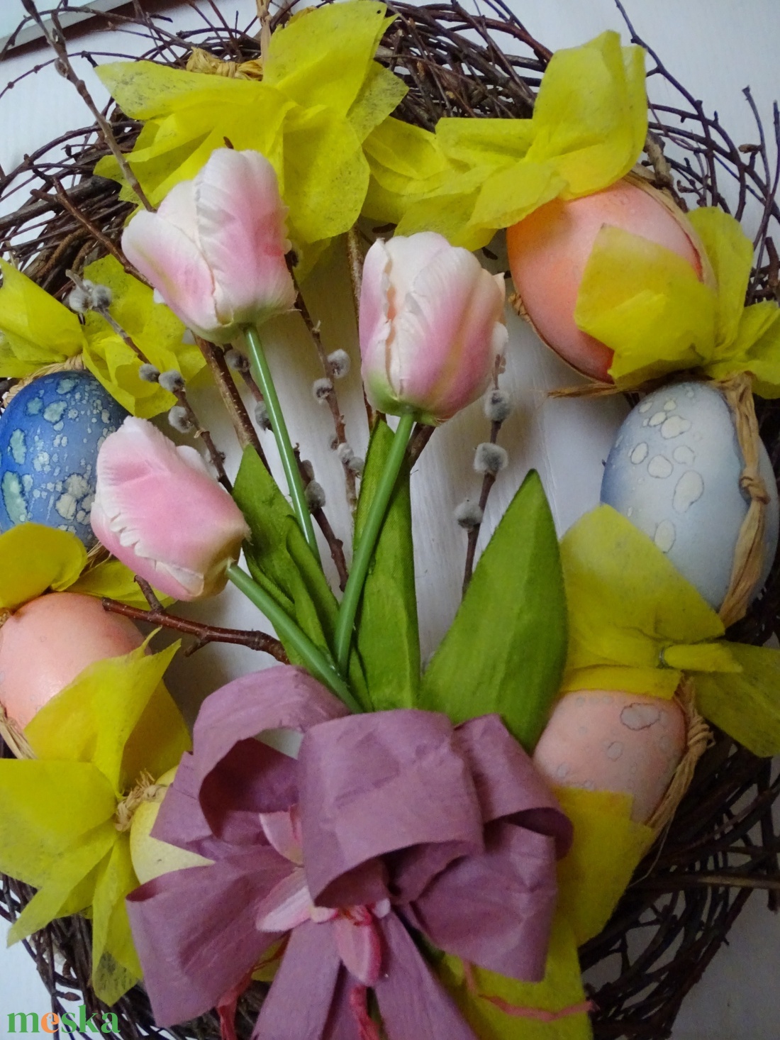 Tojásos-tulipános , ,színes,,húsvéti ,vessző,ajtódísz, koszorú ,kopogtató(nagy méret) - otthon & lakás - dekoráció - ajtó- és ablak dekoráció - ajtódísz & kopogtató - Meska.hu
