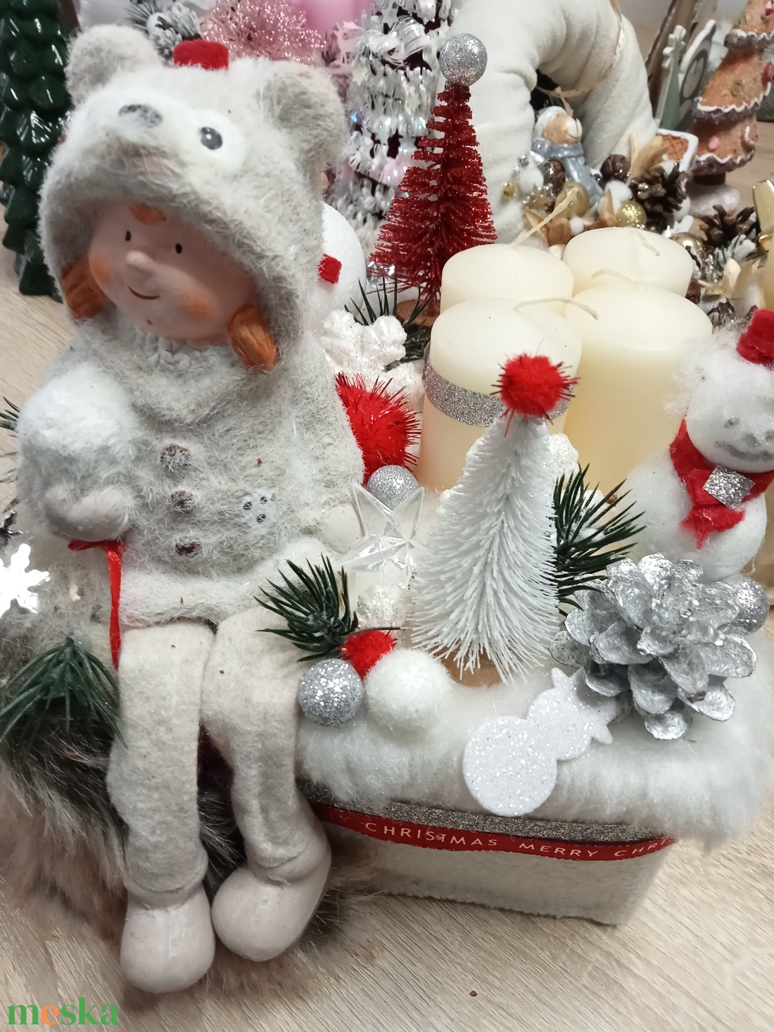 Vidám téli nap-szőrmés csilingelő adventi,karácsonyi ,asztaldísz,koszorú - karácsony - adventi díszek - adventi koszorú - Meska.hu