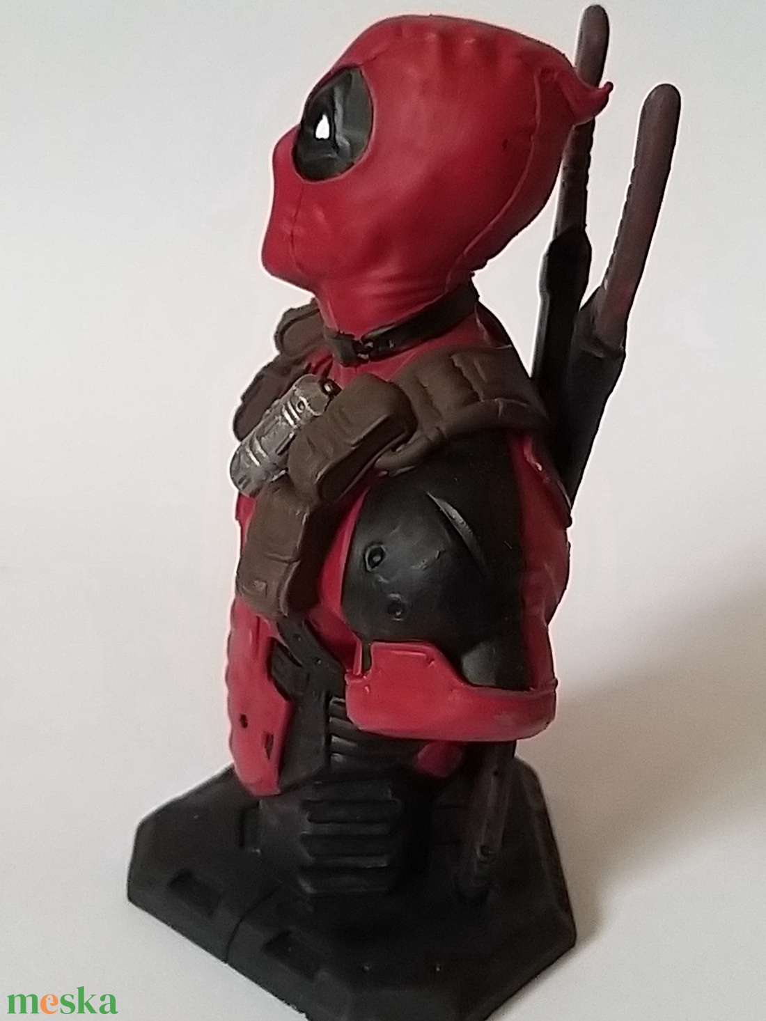 Deadpool szobor - otthon & életmód - dekoráció - asztal és polc dekoráció - asztaldísz - Meska.hu