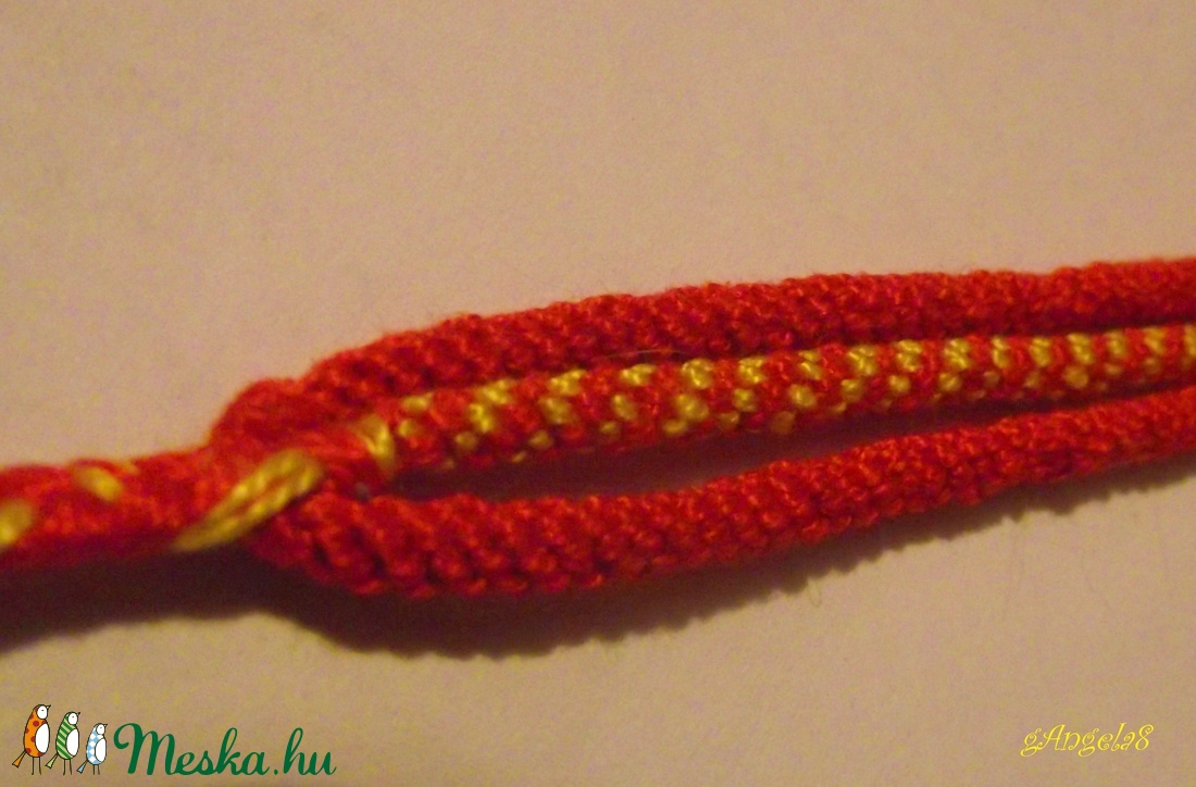 Piros-sárga csomózott karkötő -  - Meska.hu