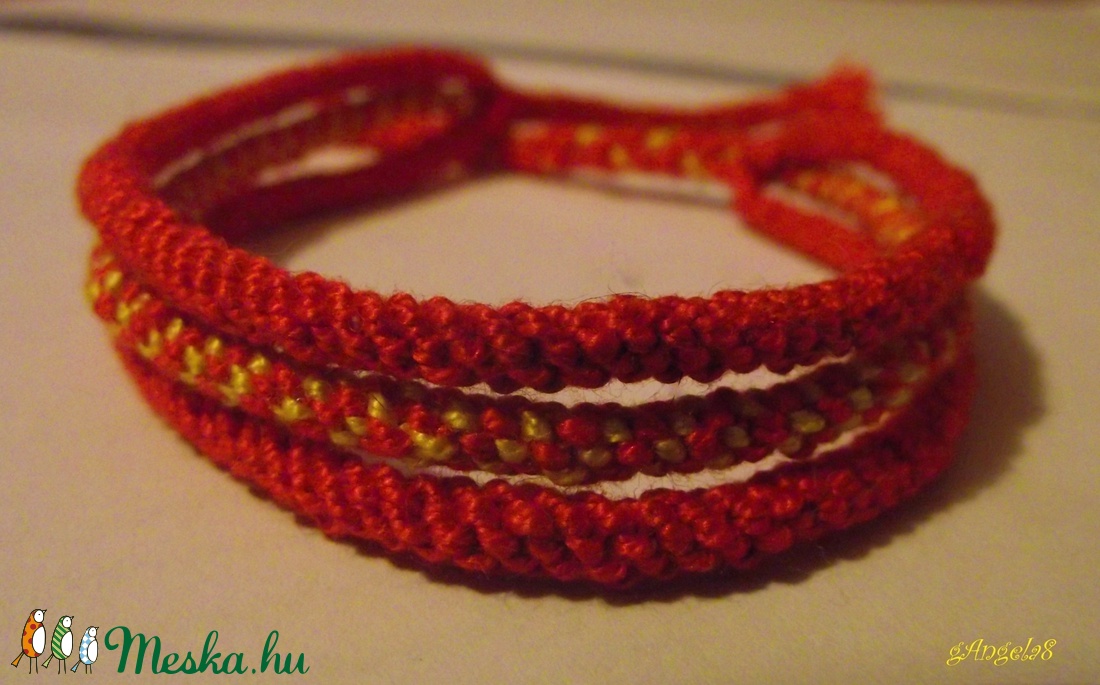 Piros-sárga csomózott karkötő -  - Meska.hu