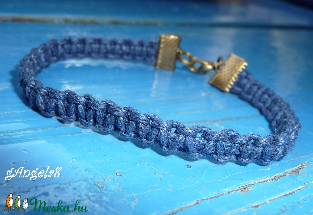Sötétkék makramé karkötő - ékszer - karkötő - fonott karkötő - Meska.hu