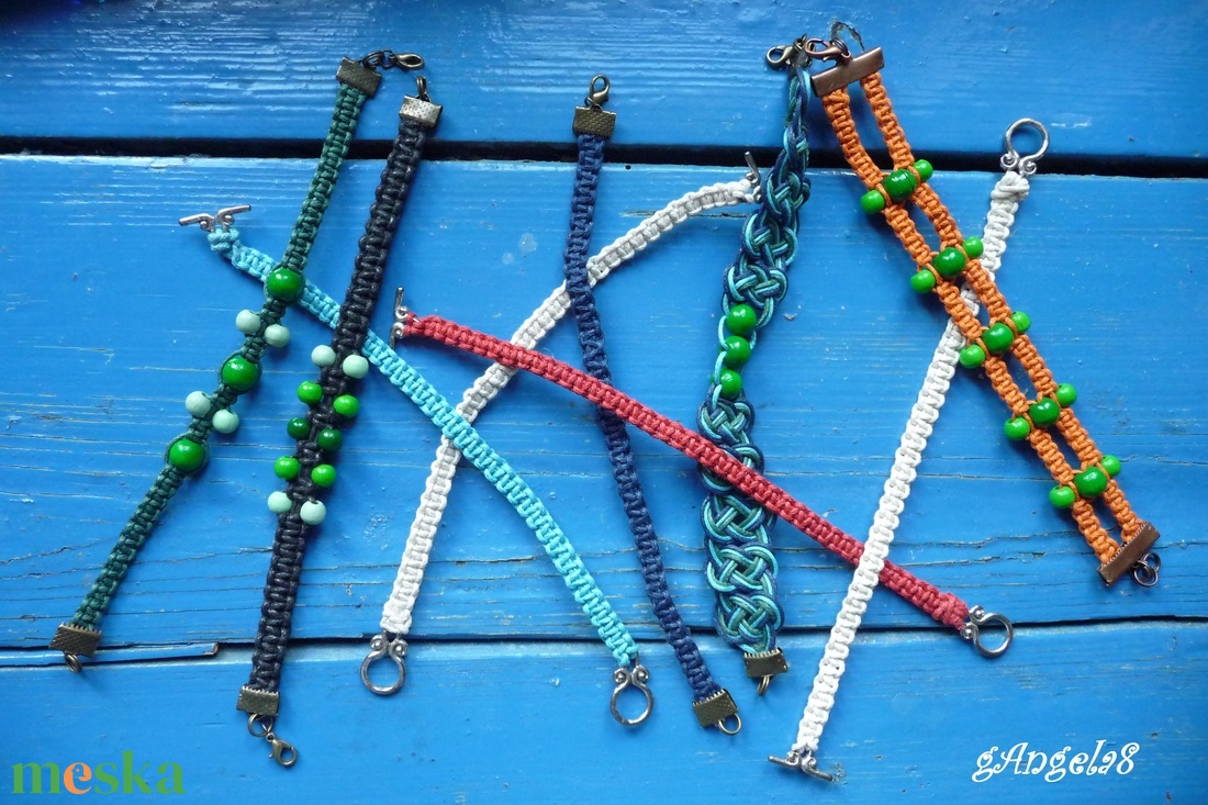 Kelta motívumos csomózott karkötő gyönggyel - ékszer - karkötő - fonott karkötő - Meska.hu